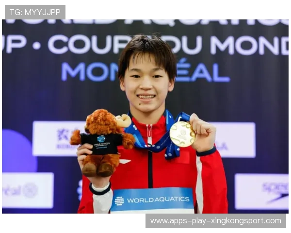 世界冠军晒娃照甜翻粉丝：冠军不仅在赛场上闪耀，更在家庭中温暖无限