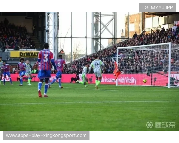 曼城前场高压:在对手失误中铸就进球的艺术 曼城前场高压:在对手失误中铸就进球的艺术