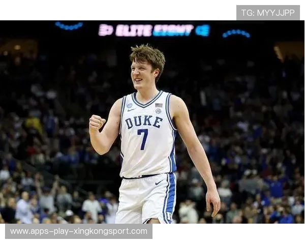 克尼佩尔新秀夜闪耀,黄蜂未来星辰初显