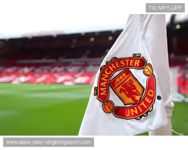 曼联边路搭档达洛特与芒特，攻守平衡展现新战力